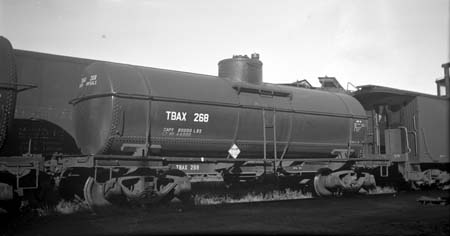 tbax268-1